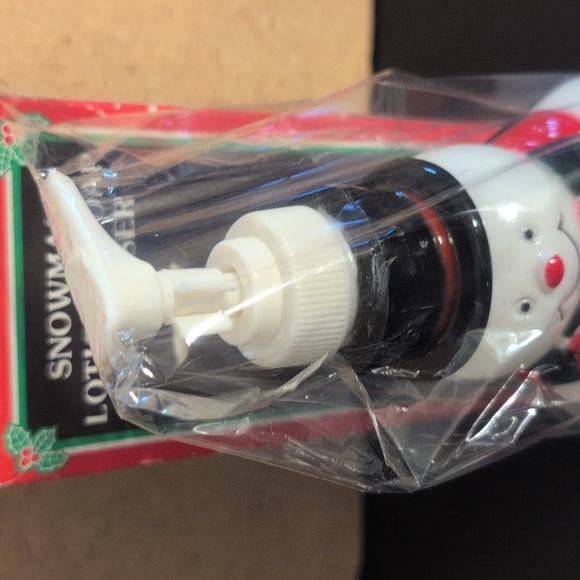 Snowman Lotion & Soap Dispenser - Picture 5 of 8